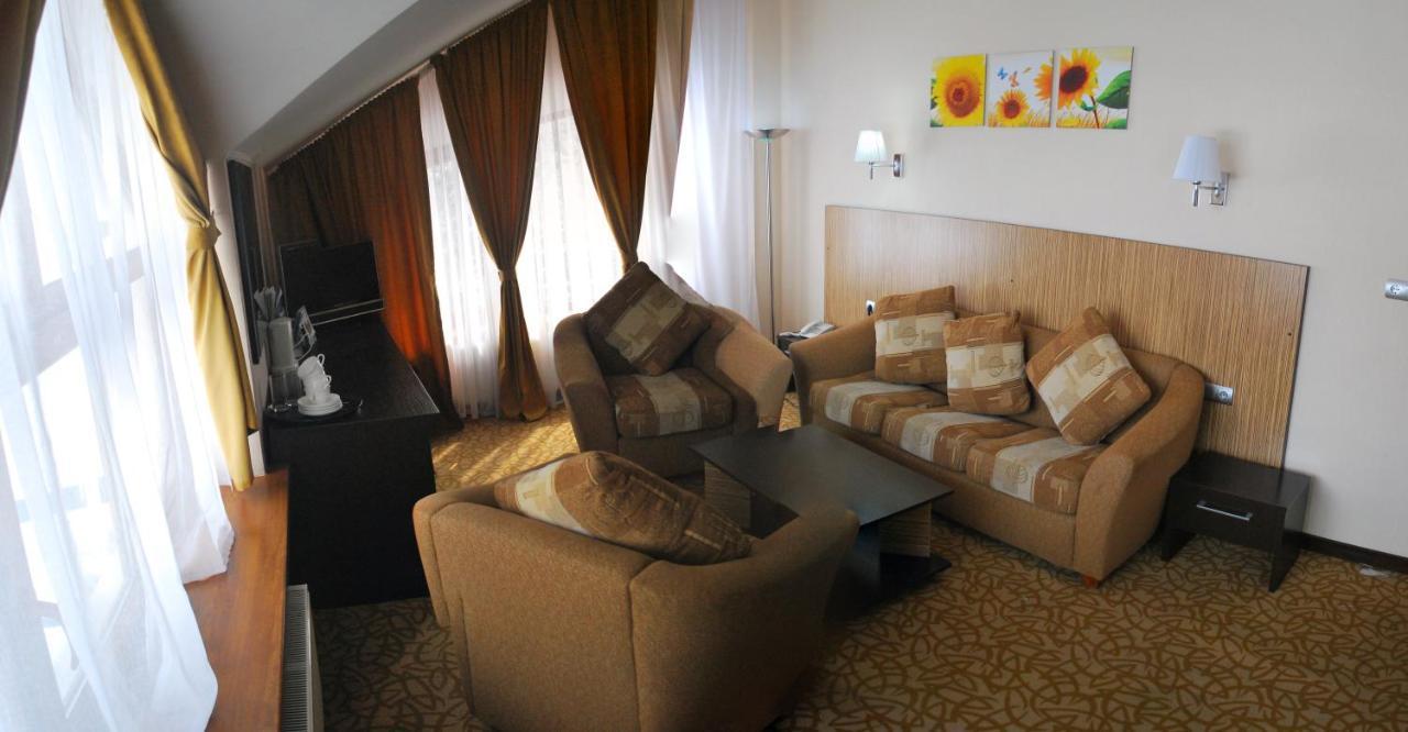 Kapriz Karakol Hotel Cameră foto